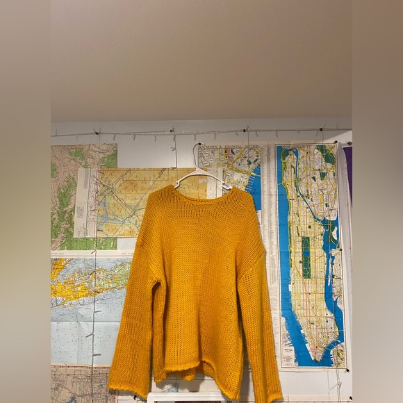 XL Knitted Mustard Knitted Sweater - Picture 3 of 5